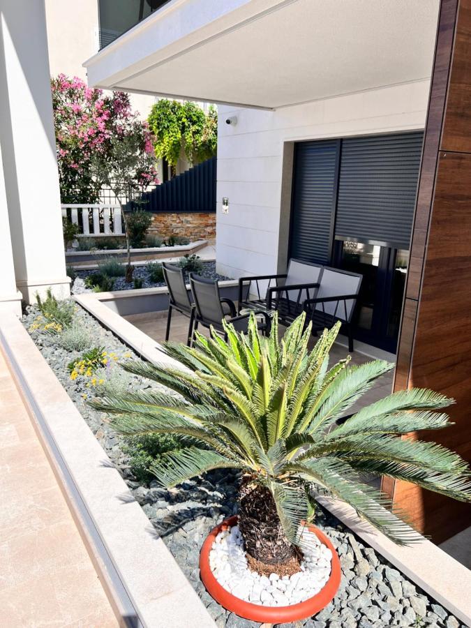 Luxury Beachfront Villa Carlisa Čiovo Exterior foto