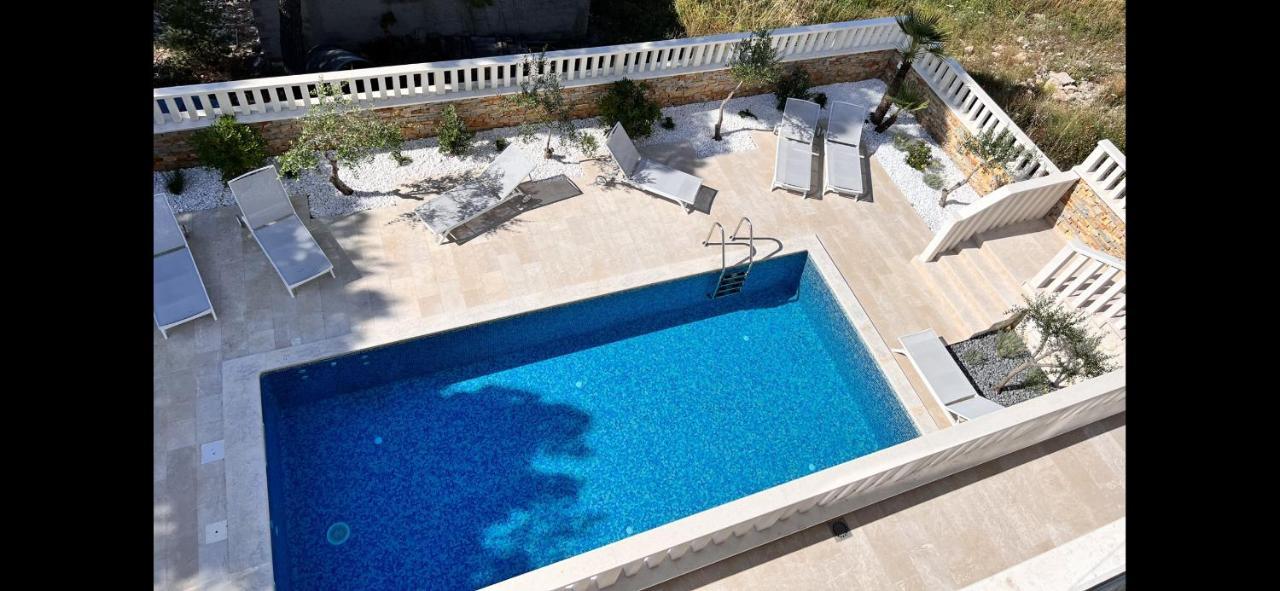Luxury Beachfront Villa Carlisa Čiovo Exterior foto