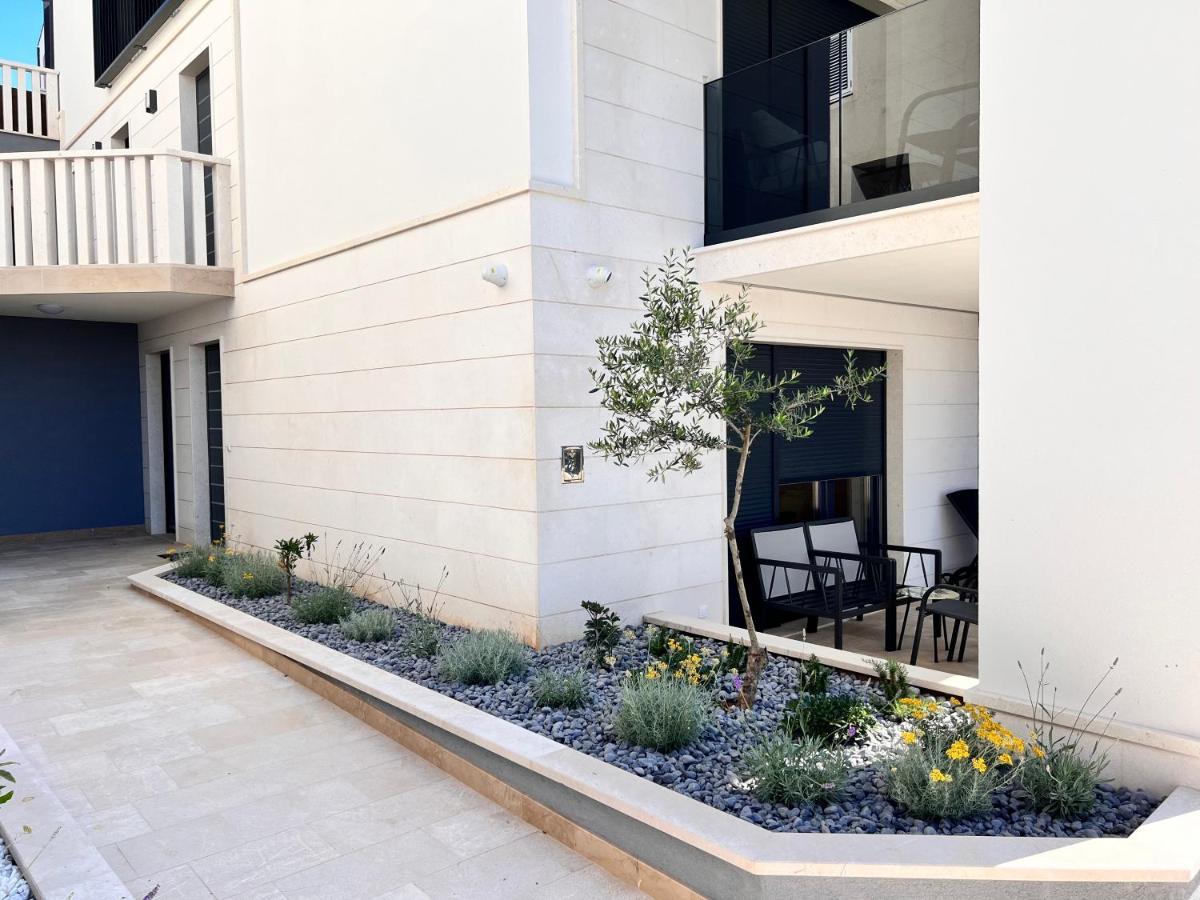 Luxury Beachfront Villa Carlisa Čiovo Exterior foto